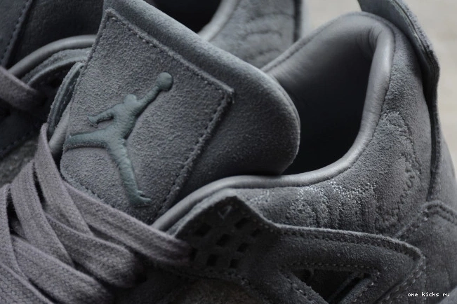 Chep Onekick Cool 930155-003 Jordan 4 Grey x Air KAWS 0823